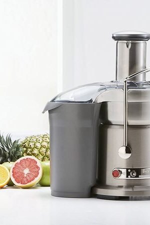 Our Review Of the Best Slow Juicers In The Market Today